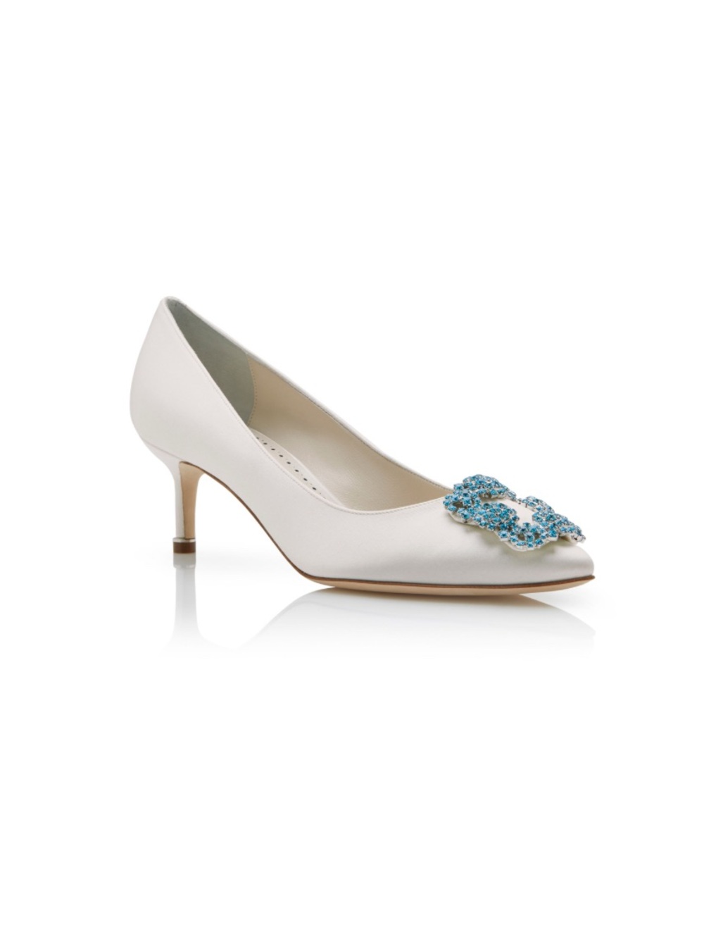 Manolo Blahnik Hangis 50 white Satin Pointed Kitten Heel Pumps